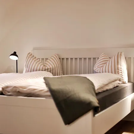 Poessnecker Werkstaetten - Martin Luther Pößneck