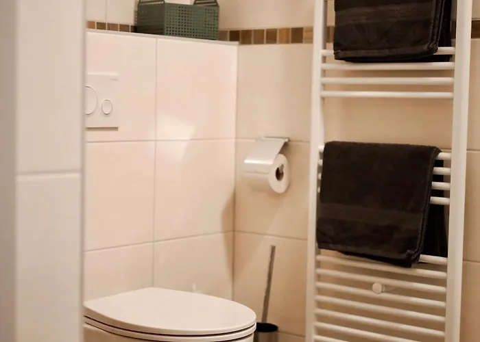 Poessnecker Werkstaetten - Martin Luther *